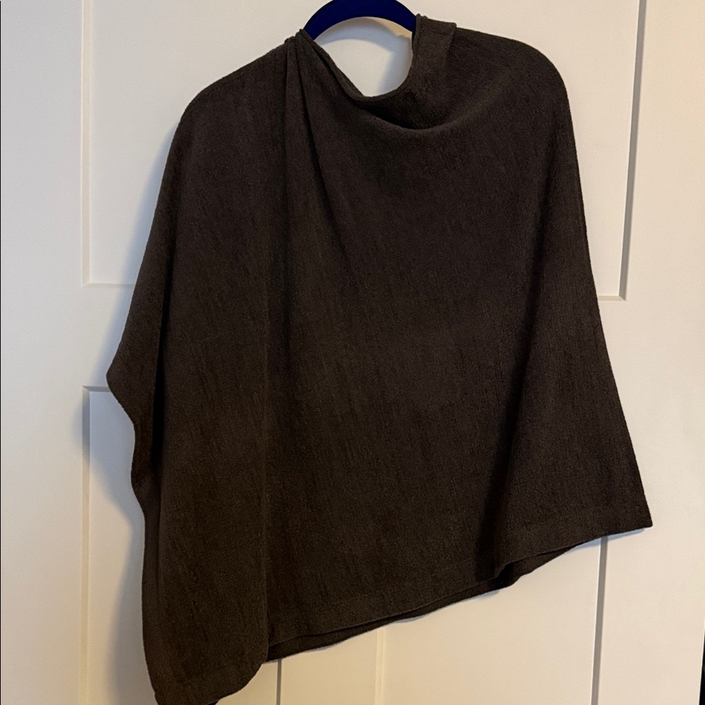 Barefoot Dreams Shawl